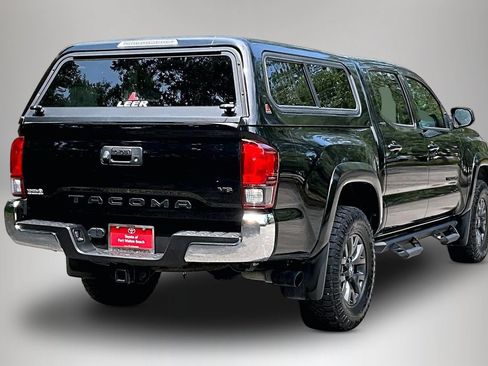 Used 2023 Toyota Tacoma SR5 RWD image 5