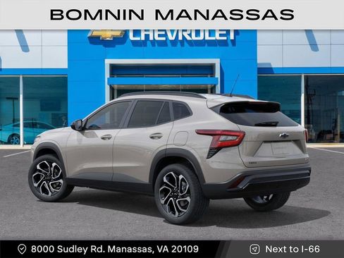 New 2026 Chevrolet Trax RS image 3