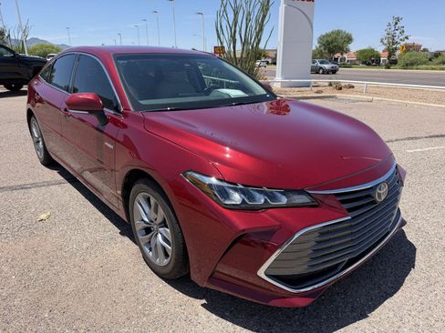 Used 2019 Toyota Avalon XLE w/ Carpet Mat Package FWD image 7