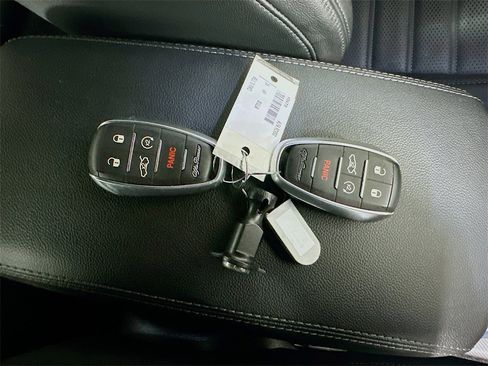 Used 2024 Alfa Romeo Giulia Veloce image 41