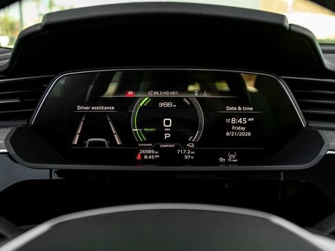 Used 2024 Audi Q8 e-tron Premium Plus w/ Premium Plus Package AWD/4WD image 20