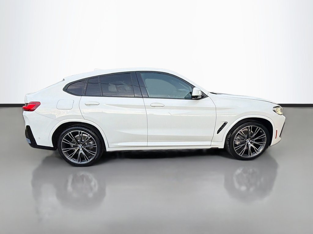 Used 2022 BMW X4 xDrive30i w/ M Sport Package 2 AWD/4WD image 8