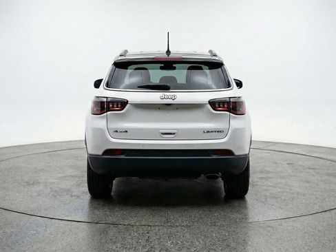 Used 2025 Jeep Compass Limited AWD/4WD image 7