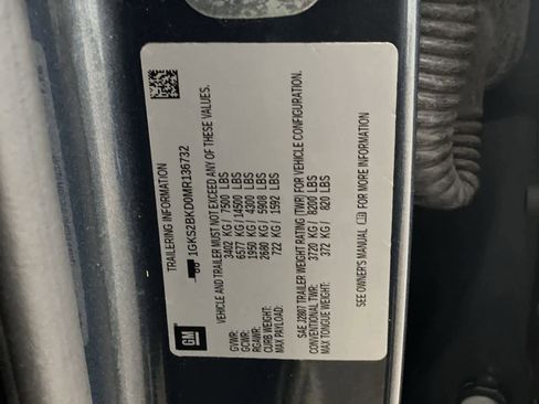 Used 2021 GMC Yukon SLT w/ SLT Luxury Plus Package image 28