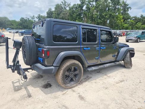 Used 2019 Jeep Wrangler Unlimited Sport AWD/4WD image 3