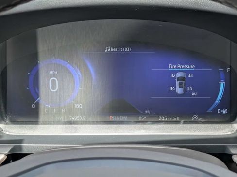 Used 2020 Ford Explorer Platinum w/ Premium Technology Package AWD/4WD image 31