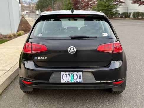 Used 2016 Volkswagen e-Golf SEL Premium w/ Driver Assistance Package image 5