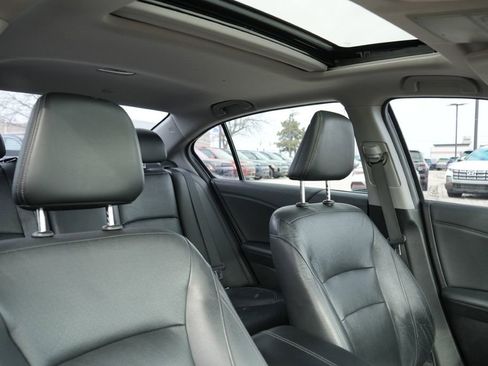 Used 2016 Honda Accord Touring image 12