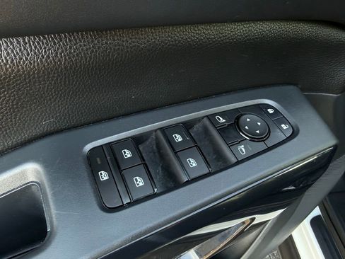 Certified 2024 Nissan Pathfinder S image 20