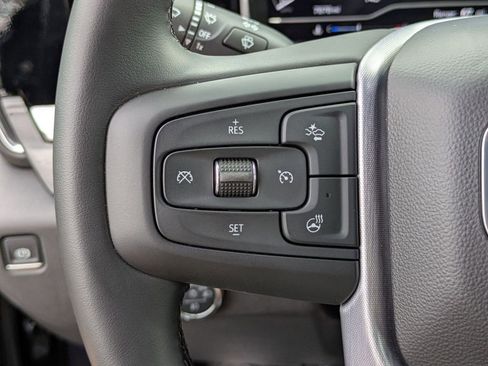 Used 2025 GMC Sierra 1500 Elevation image 7