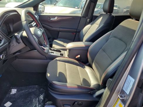 New 2024 Ford Escape ST-Line w/ Tech Pack #1 FWD image 17