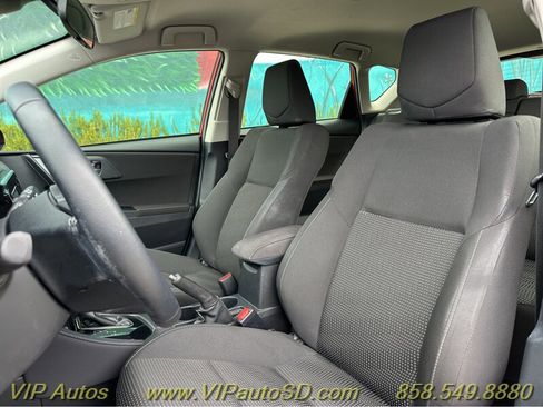 Used 2017 Toyota Corolla iM image 7