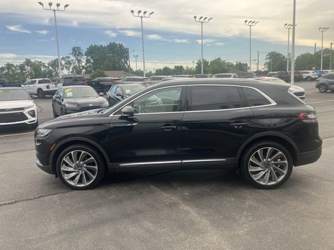 Used 2023 Lincoln Nautilus Reserve w/ Equipment Group 202A AWD/4WD image 4
