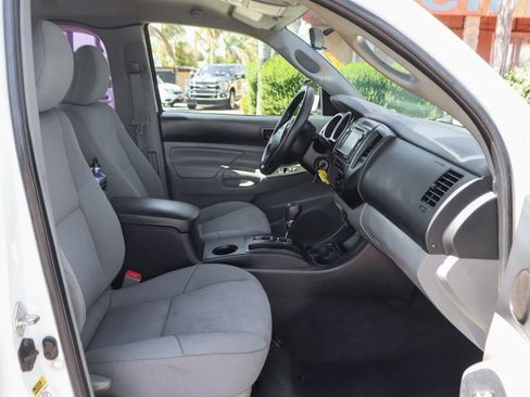 Used 2015 Toyota Tacoma 2WD Access Cab image 26