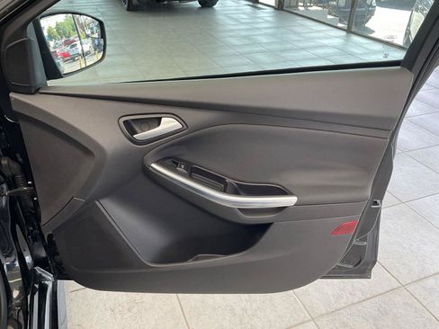 Used 2013 Ford Focus ST FWD image 13