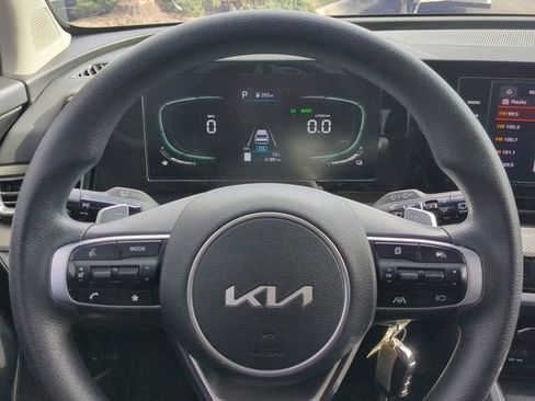 Used 2024 Kia Sportage LX image 29
