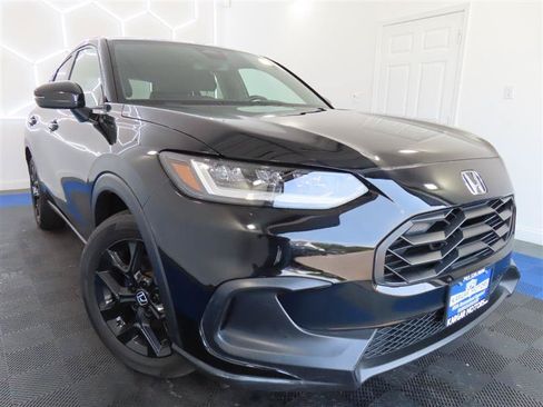 Used 2024 Honda HR-V Sport image 2