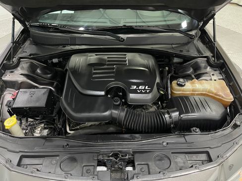 Used 2017 Chrysler 300 S w/ 300S Premium Group image 28