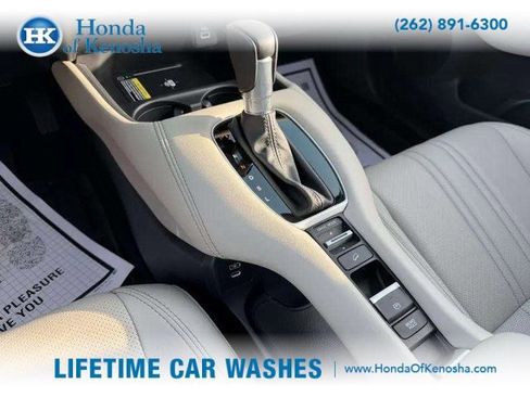 Certified 2025 Honda HR-V EX-L image 12