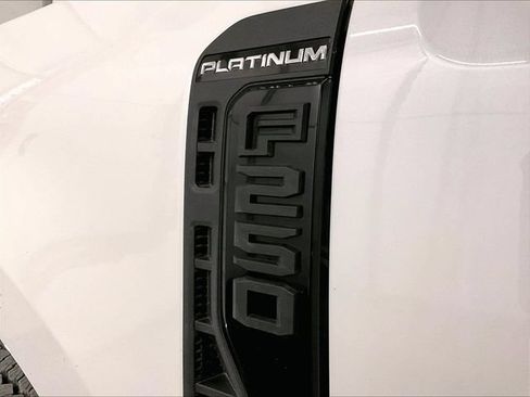 Used 2026 Ford F250 Platinum AWD/4WD image 13