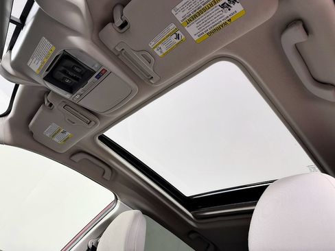 Used 2020 Subaru Forester Premium AWD/4WD image 28