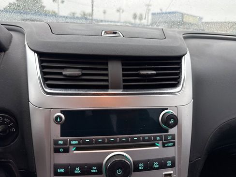 Used 2012 Chevrolet Malibu LT image 8