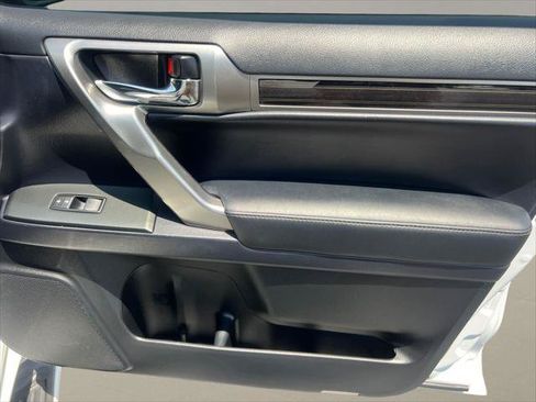 Certified 2023 Lexus GX 460 Premium w/ Premium Package AWD/4WD image 13