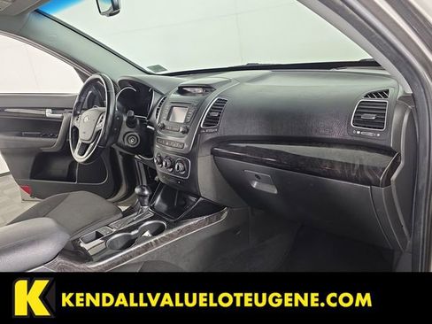 Used 2014 Kia Sorento LX w/ LX V6 Convenience Package AWD/4WD image 19