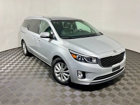 Used 2016 Kia Sedona EX FWD image 5