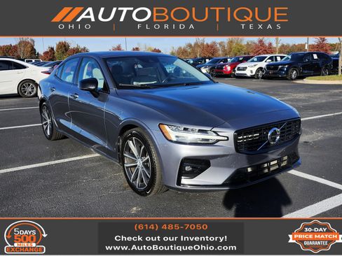 Used 2021 Volvo S60 T5 Momentum image 1