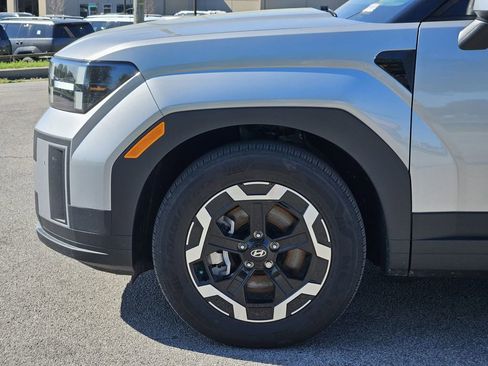 Used 2025 Hyundai Santa Fe SEL FWD image 6