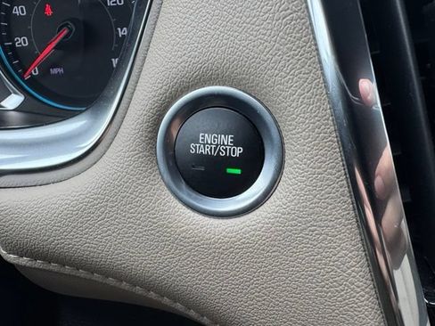 Certified 2023 Chevrolet Traverse LT AWD/4WD image 19