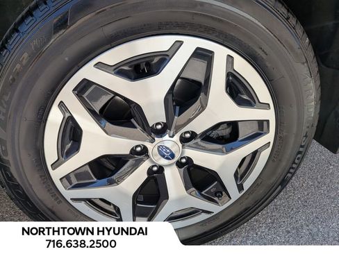 Used 2024 Subaru Forester Premium AWD/4WD image 44