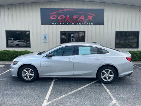Used 2017 Chevrolet Malibu LS FWD image 1