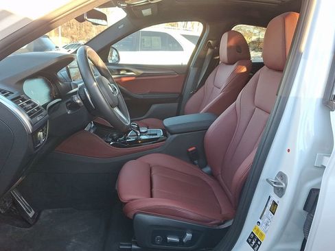 Certified 2023 BMW X4 xDrive30i w/ M Sport Package image 9