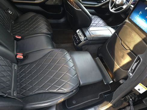 Used 2021 Mercedes-Benz S 580 4MATIC Sedan w/ Warmth & Comfort Package image 35