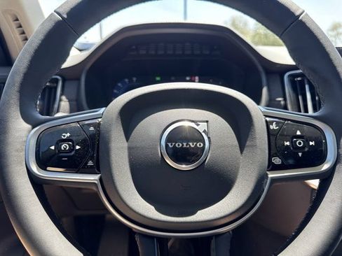 Certified 2025 Volvo XC90 T8 Ultra w/ Protection Package Premier AWD/4WD image 30