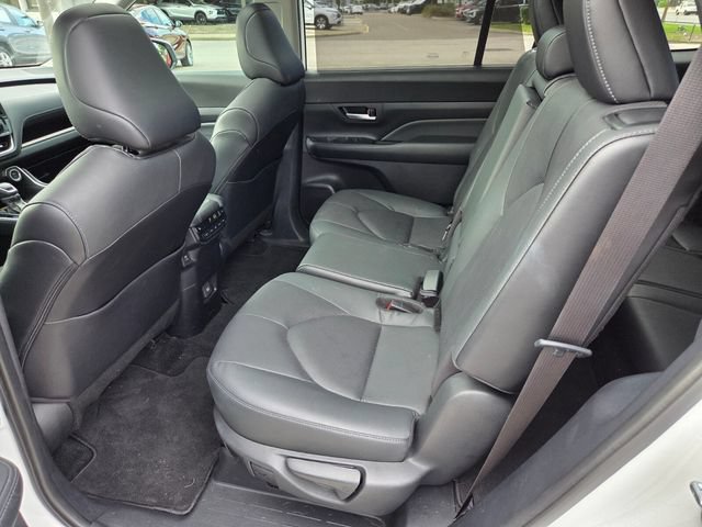 Used 2024 Toyota Grand Highlander AWD Hybrid image 9