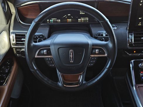 Used 2020 Lincoln Navigator Reserve w/ Luxury Package image 13