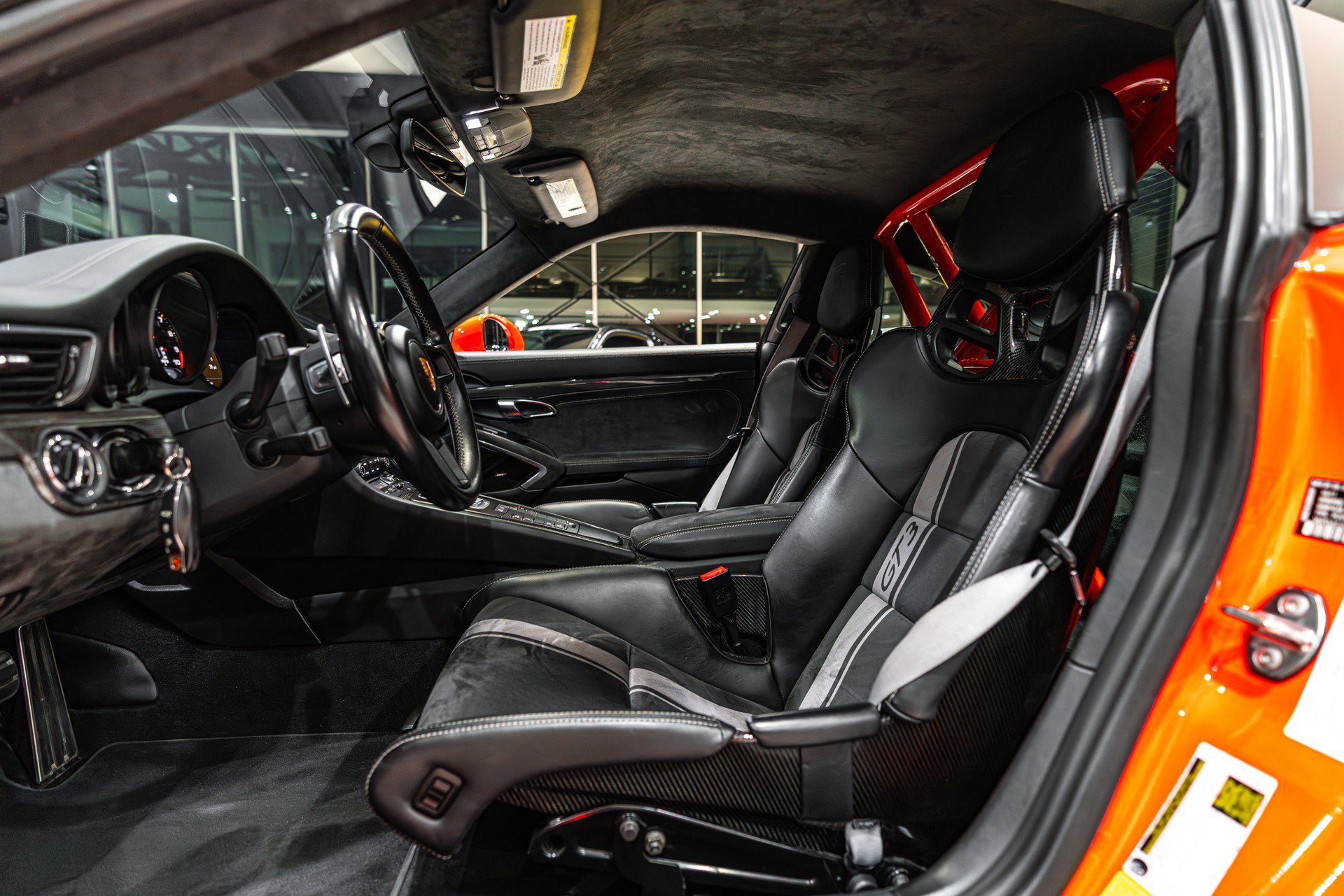 Used 2018 Porsche 911 GT3 RWD image 22