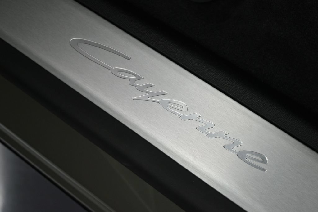 Certified 2026 Porsche Cayenne Electric AWD/4WD image 50