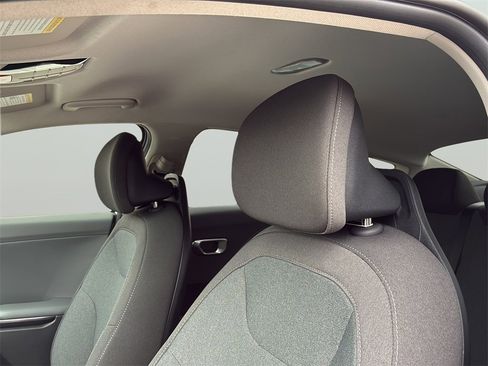 New 2025 Kia K4 LX image 12