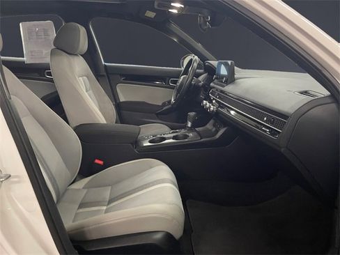 Certified 2025 Honda Civic Sport image 15