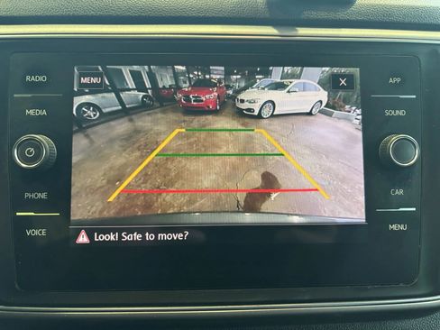 Used 2019 Volkswagen Atlas SE w/ Towing Package image 17