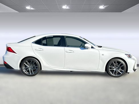 Used 2017 Lexus IS 350 F Sport image 8