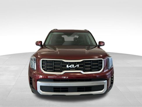 Used 2023 Kia Telluride S w/ S Sunroof Package image 2