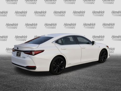 Certified 2022 Lexus ES 300h F Sport image 9