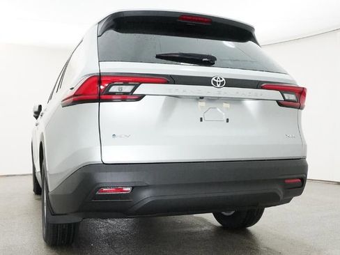 New 2026 Toyota Grand Highlander XLE image 22