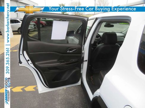 Used 2023 GMC Acadia AT4 w/ Preferred Package image 27