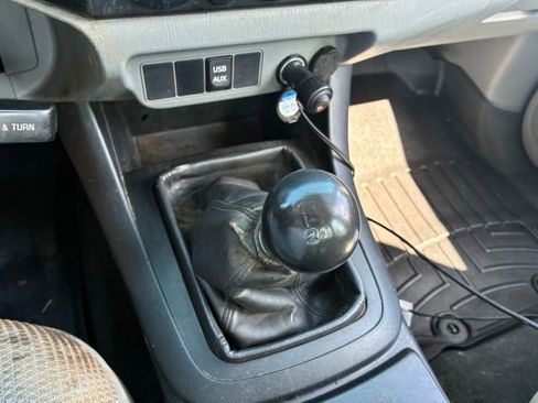 Used 2015 Toyota Tacoma 2WD Access Cab image 9
